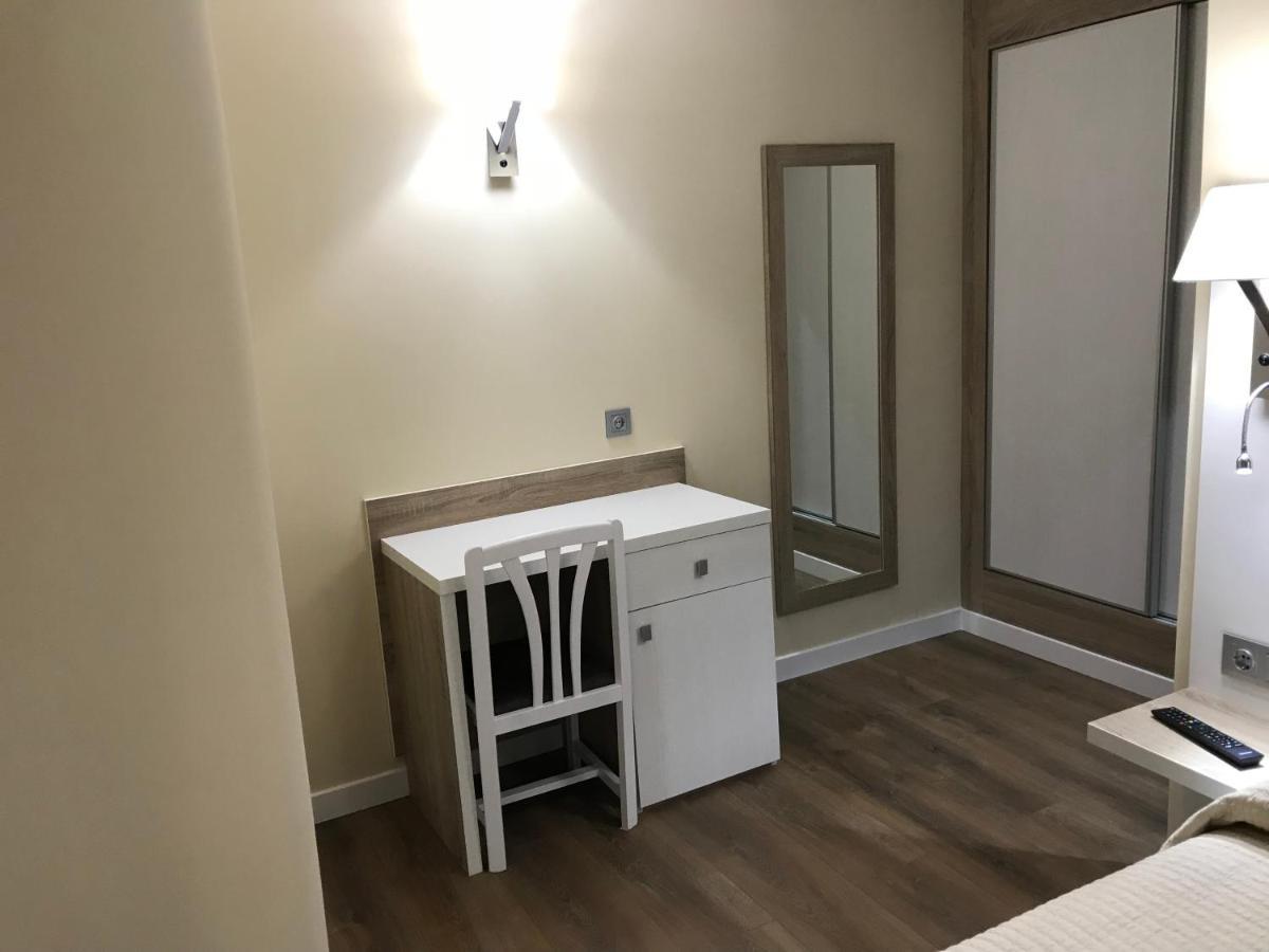 Residencial Santamaria Hotell Sancibrián Eksteriør bilde